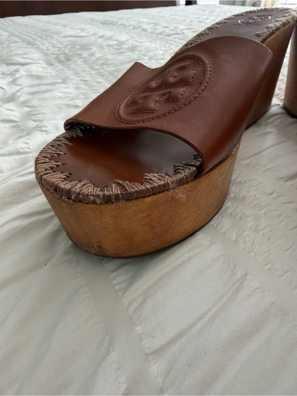 Tory Burch Cognac Leather Wedge Slide Size 9.5 - Picture 9 of 9